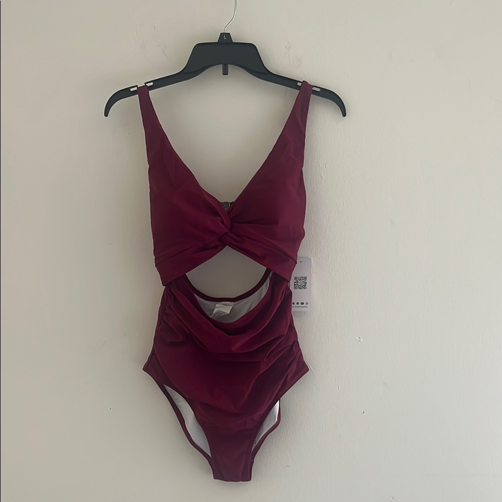 Elegant Burgundy One-Piece Swimsuit with Cutout
